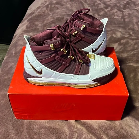 Shoes | Lebron 3 Christ The King 218 Sneakers | Poshmark display picture 1